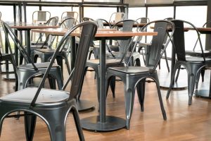 four mistakes while buying a restaurant furniture